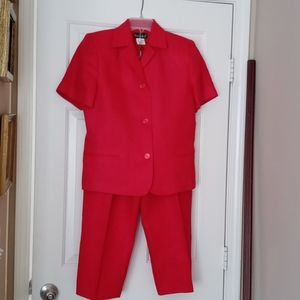 Harve Benard 100% linen pantsuit